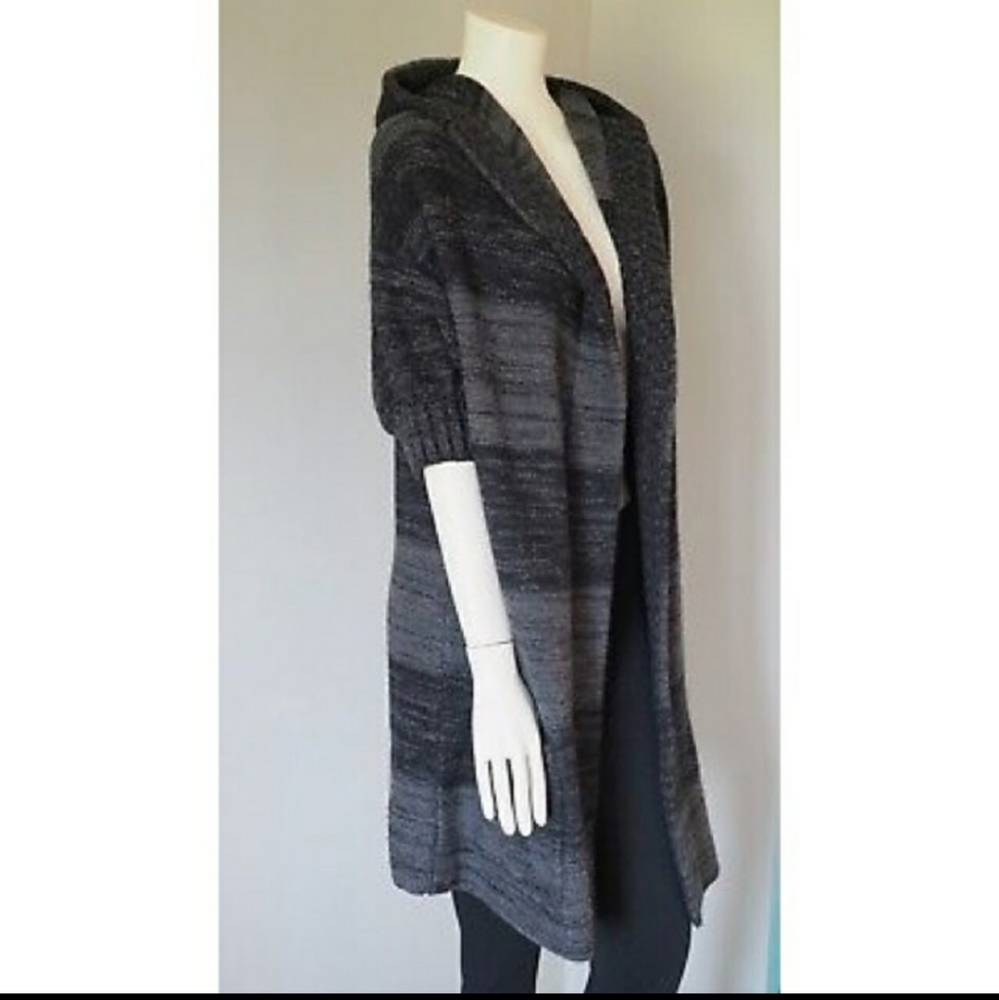 Wool and cashmere hooded short sleeve cardigan